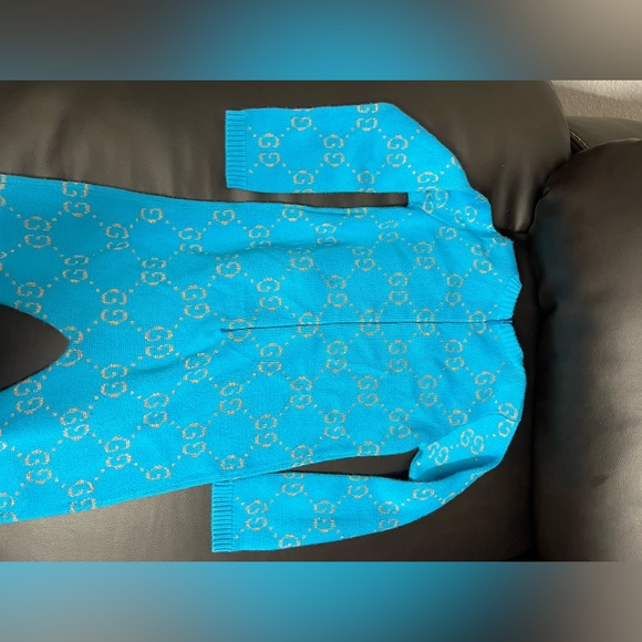 GUCCI ONESIE there was damage, but I it been fixed - Picture 3 of 12